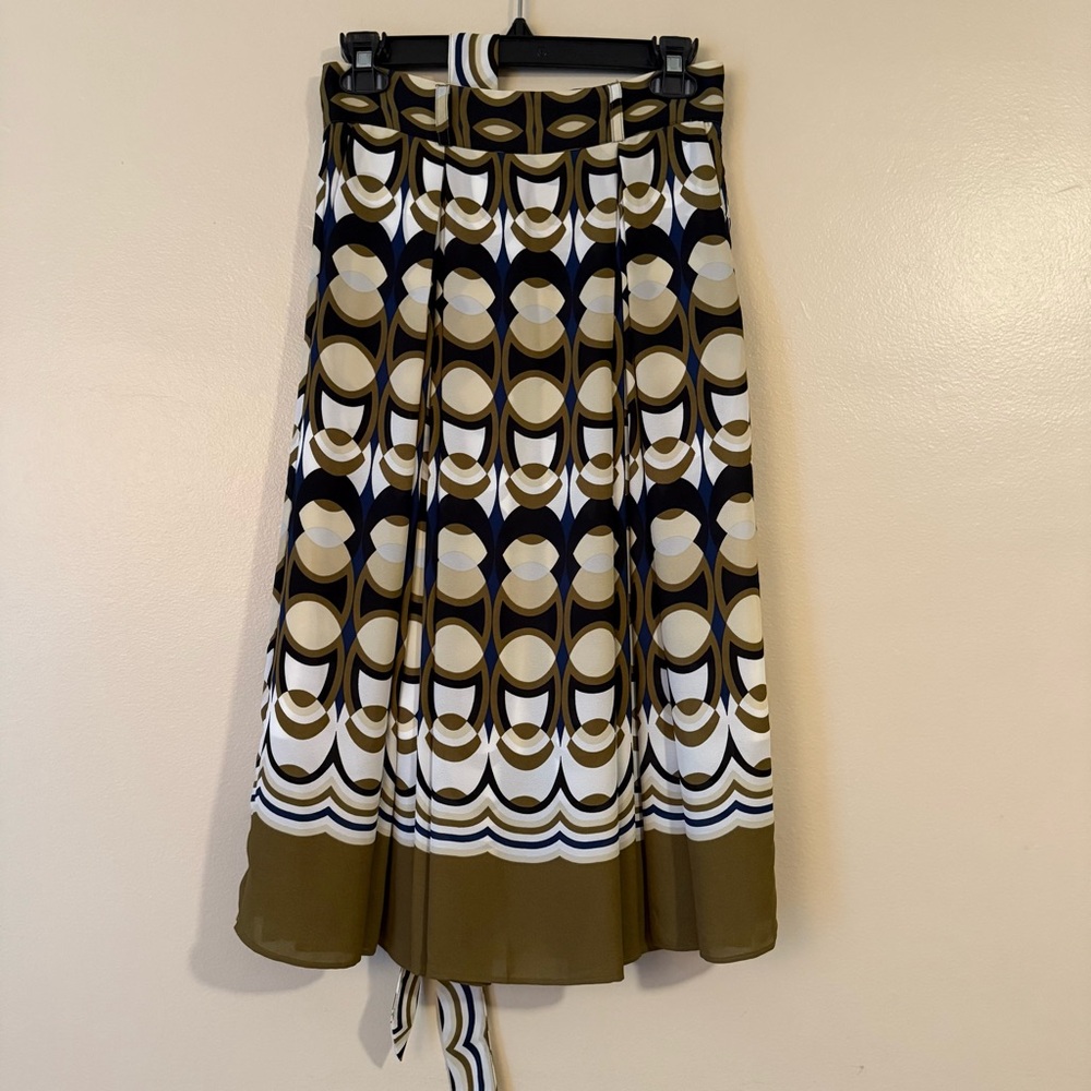 Zara A-Line Kaleidoscope Skirt w Pockets